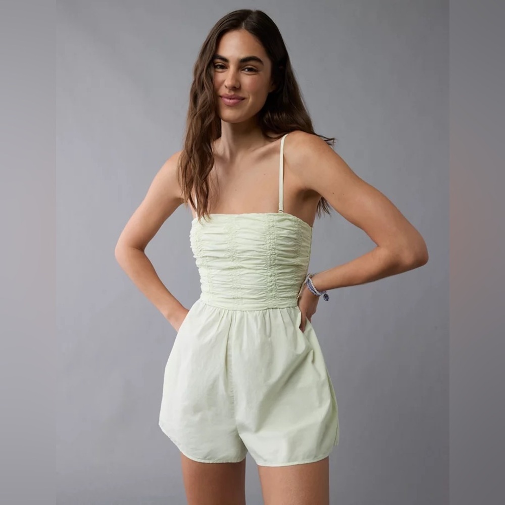 American Eagle NWT Strapless Ruched Bodice Romper Size Small